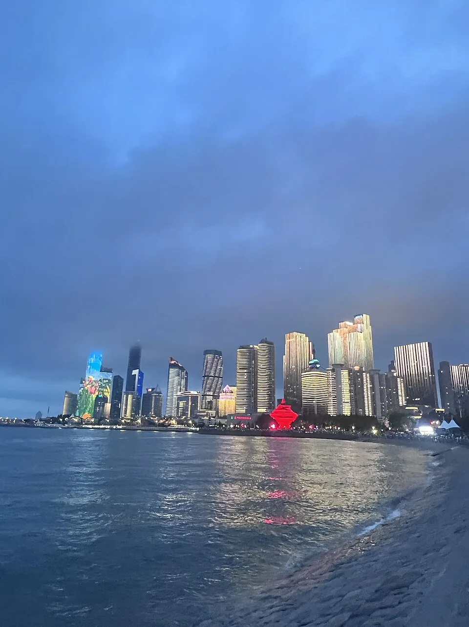 青岛栈桥 / 五四广场标志性晚霞摄影景观