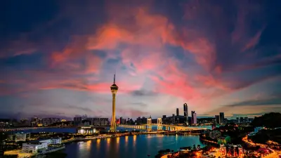 龙爪角海岸径标志性晚霞摄影景观