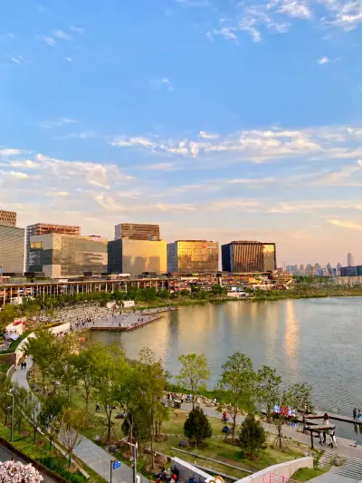 北龙湖标志性晚霞摄影景观